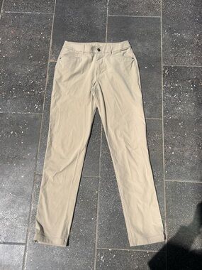 Lululemon classic 5 khaki pants